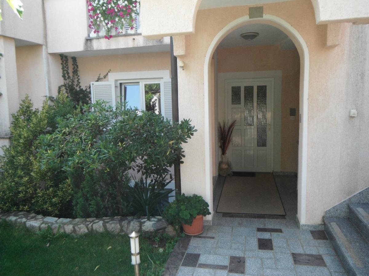 Apartman Ljubica 4 Daire Krk Town Dış mekan fotoğraf