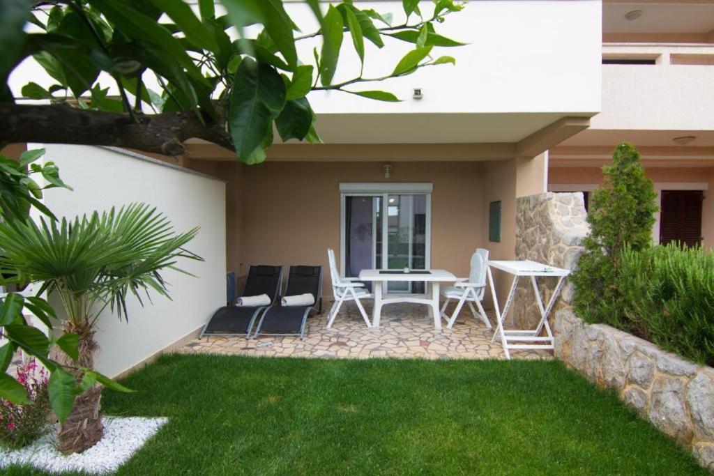 Apartman Ljubica 4 Daire Krk Town Dış mekan fotoğraf